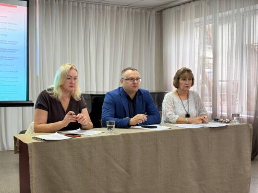 18 вересня у приміщенні Петрівської школи мистецтв відбулося засідання позачергової 89 сесії.
